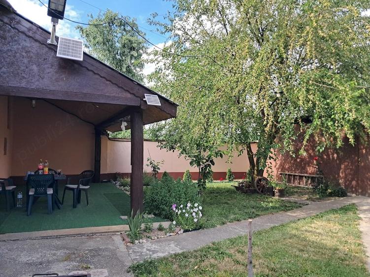 Casă cu Teren 2049 Mp în Bazoș