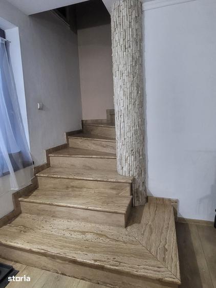 Casă cu 5 camere cu Teren 568 Mp în Gării