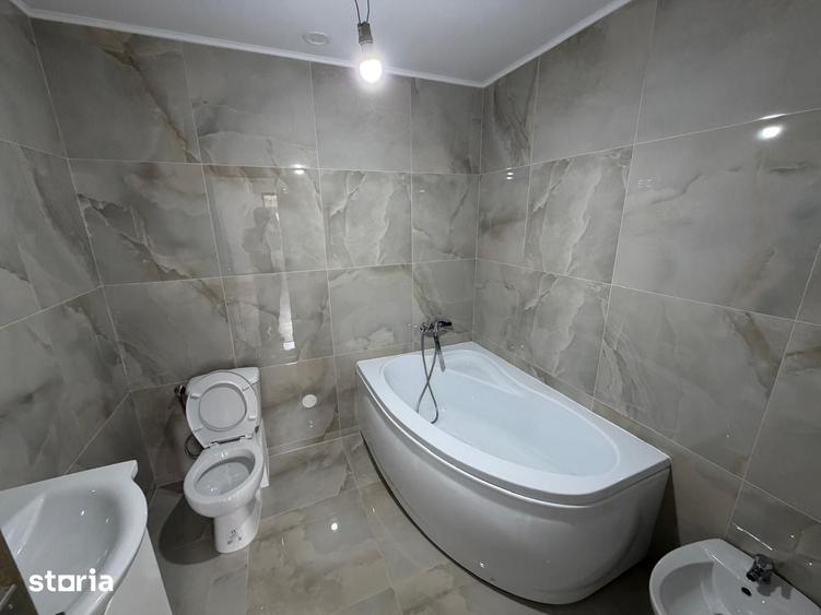 Casă cu 4 camere cu Teren 253 Mp în Central