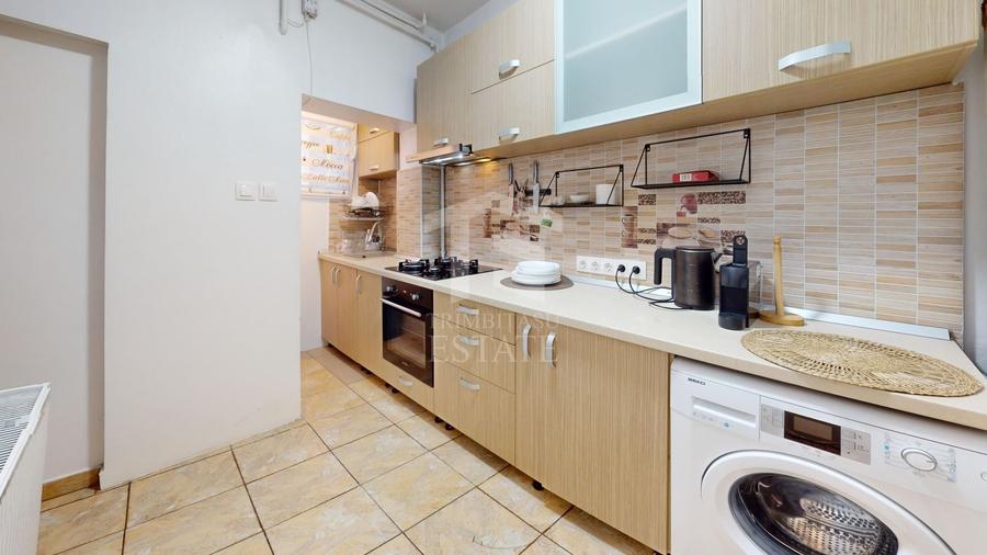 Apartament cu 3 camere decomandat, mobilat în Universitate