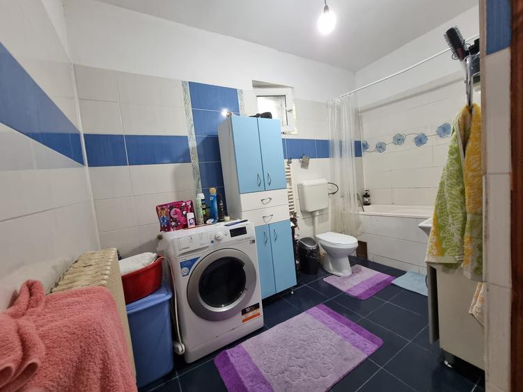 Casă individuală cu 5 camere cu Teren 1750 Mp în Movilița