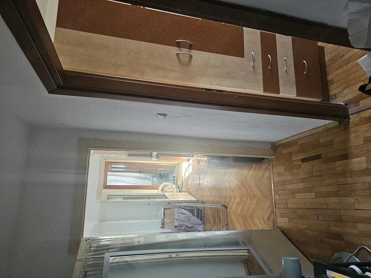 Apartament cu 2 camere semidecomandat în Girocului