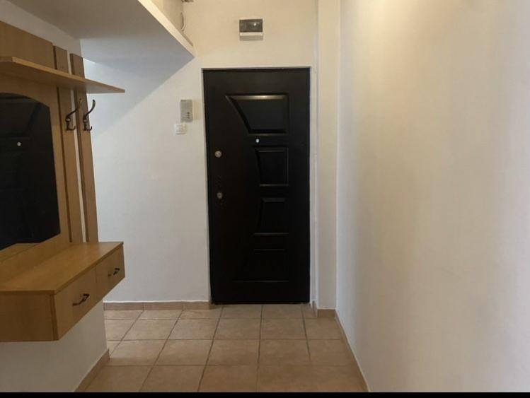 Apartament cu 2 camere nedecomandat în Central
