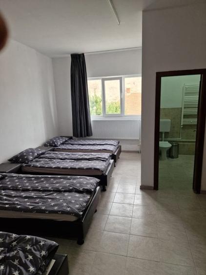 Apartament cu 4 camere semidecomandat, mobilat în Fabric