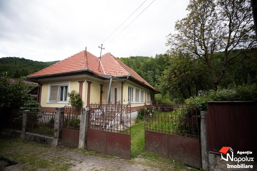 Casă individuală cu 3 camere cu Teren 1000 Mp în Valea Ierii