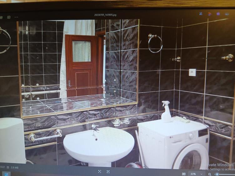 Apartament cu 3 camere decomandat în Primăverii