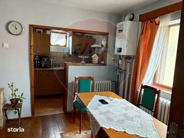 Casă cu 4 camere în Valea Cufundoasă