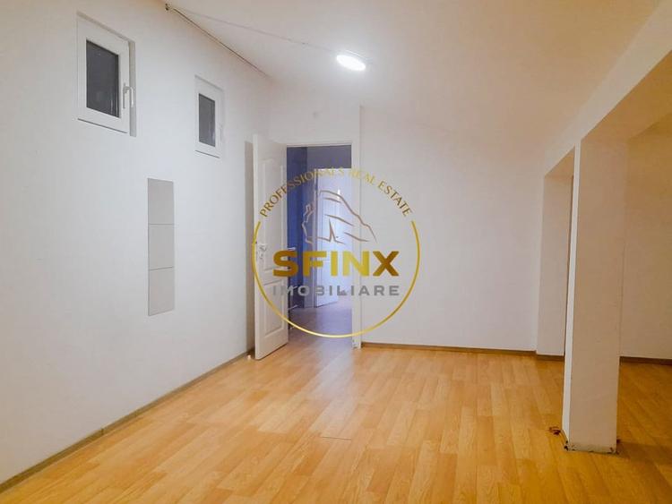 Casă individuală cu 18 camere cu Teren 750 Mp în P-ța Victoriei