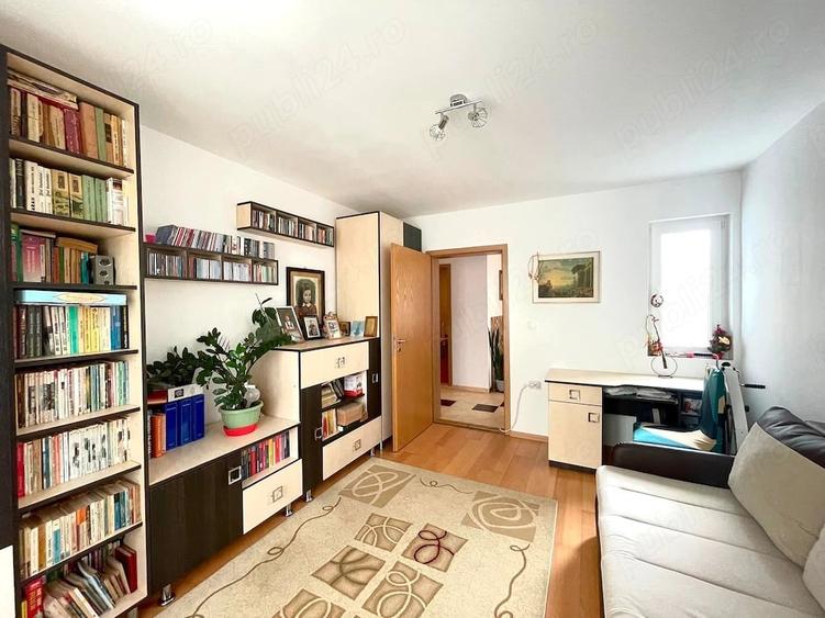 Apartament cu 3 camere decomandat în Șelimbăr