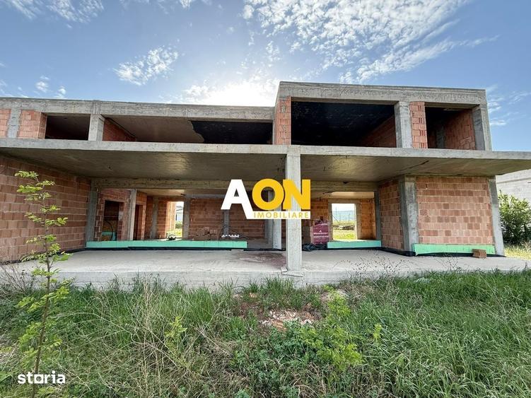 Casă cu 4 camere cu Teren 809 Mp în Oarda