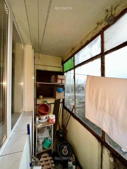 Apartament cu 3 camere decomandat în Drumul Taberei