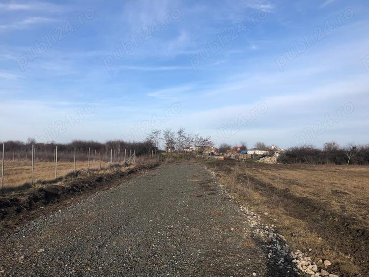 Teren de 906 mp, în Nord