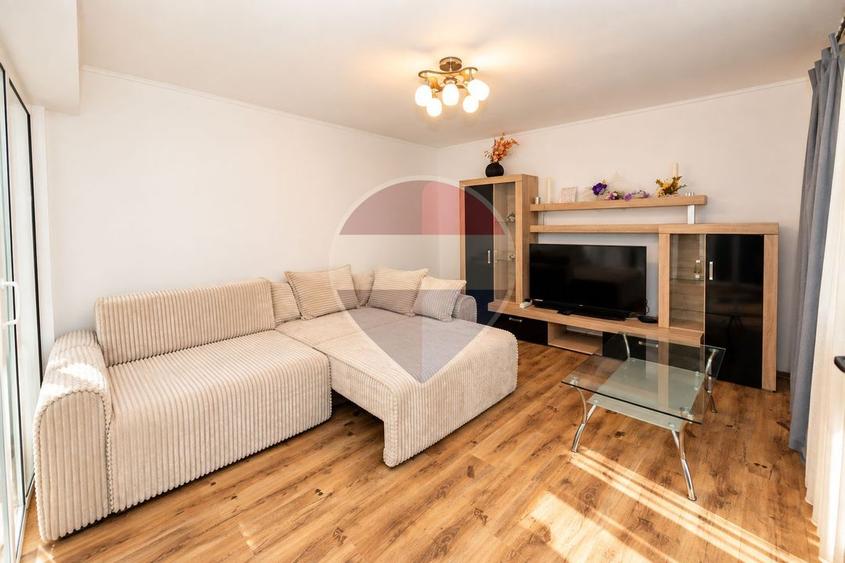 Apartament cu 2 camere decomandat, mobilat în Est