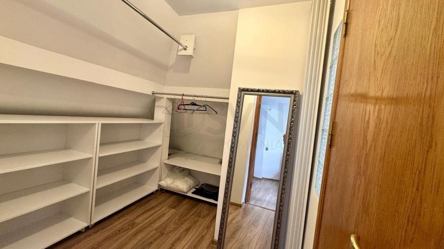 Apartament cu 2 camere decomandat în Capitale