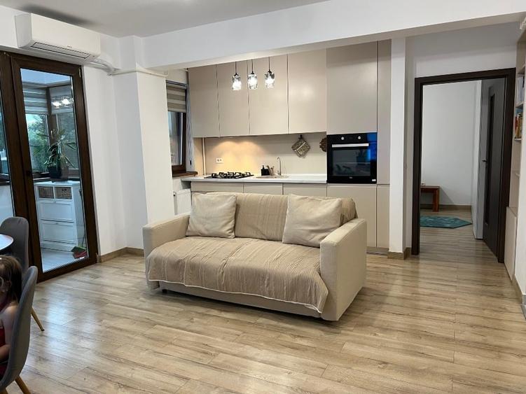 Apartament cu 2 camere decomandat, mobilat în Valea Adâncă