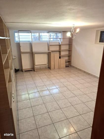 Casă cu 4 camere în Băceni