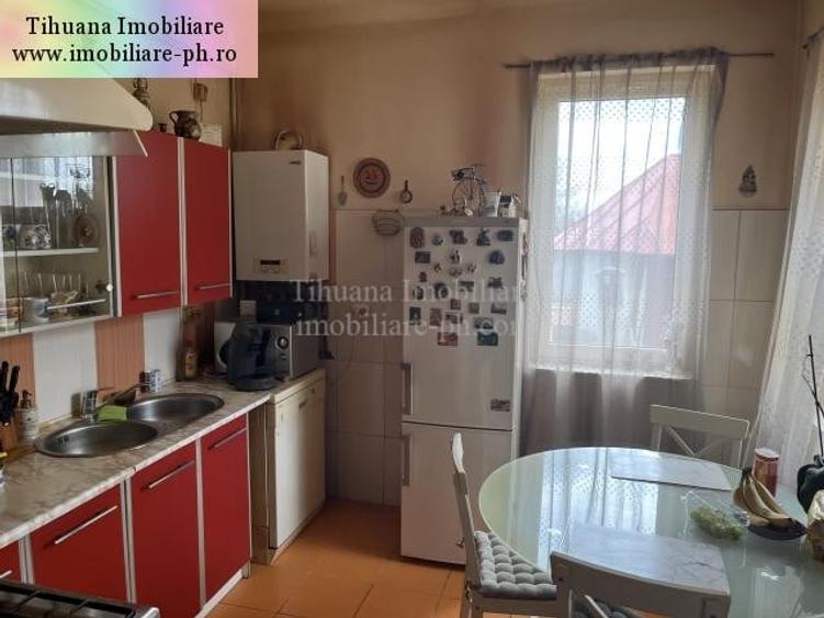 Casă individuală cu 4 camere cu Canalizare în Cocorăștii Colț