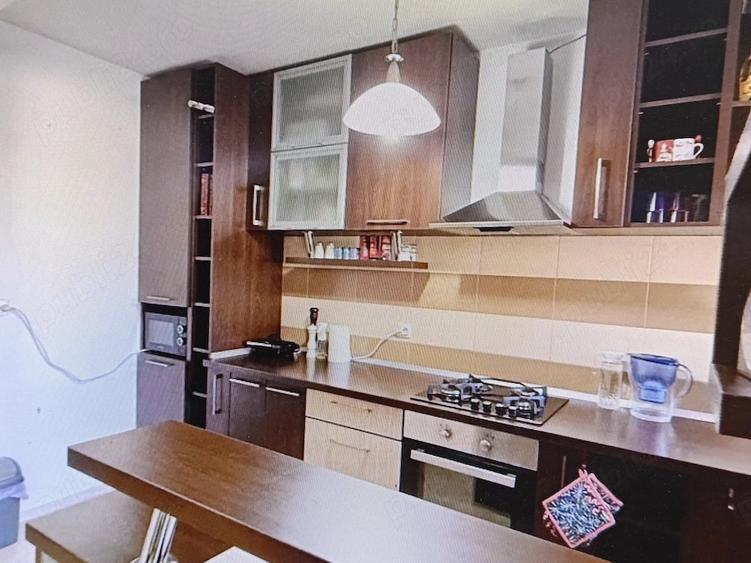 Apartament cu 2 camere decomandat în Exterior Vest