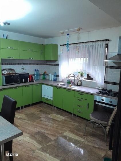 Casă cu 6 camere cu Teren 580 Mp în Central