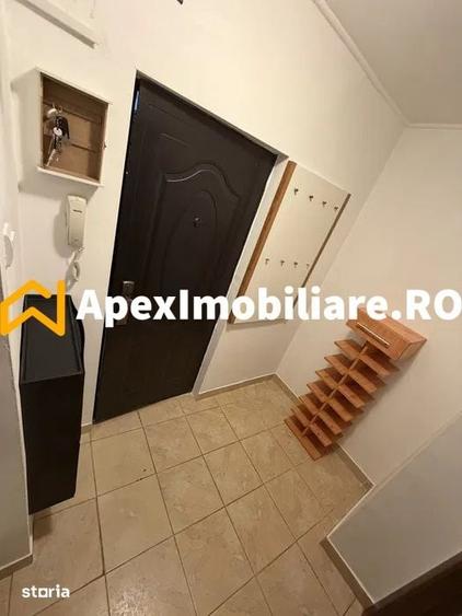 Apartament cu 2 camere decomandat în Tei