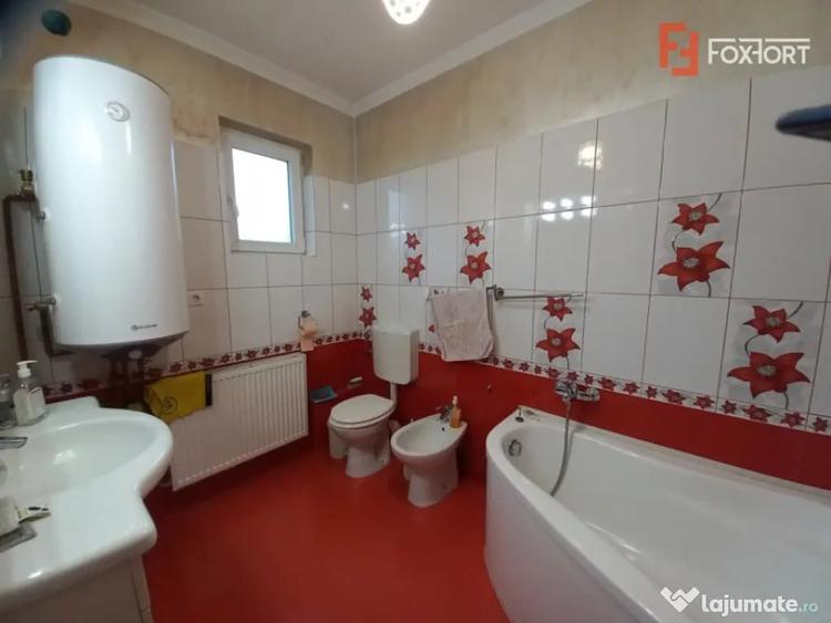 Casă cu 5 camere cu Teren 400 Mp în Kuncz