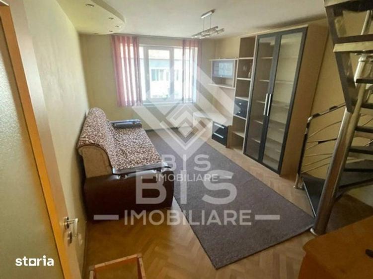 Apartament cu 4 camere în Independenței