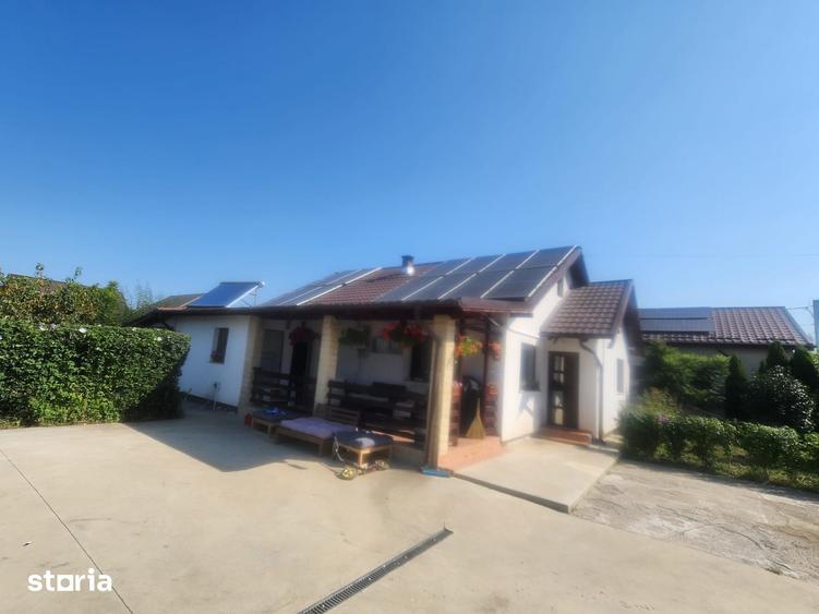 Casă cu 4 camere cu Teren 1000 Mp în Șerbănești