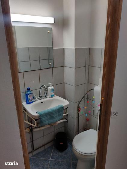 Apartament cu 3 camere în Tractorul