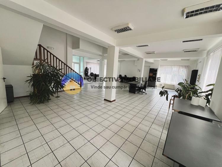 Casă individuală cu 17 camere cu Teren 1800 Mp în 1 Mai