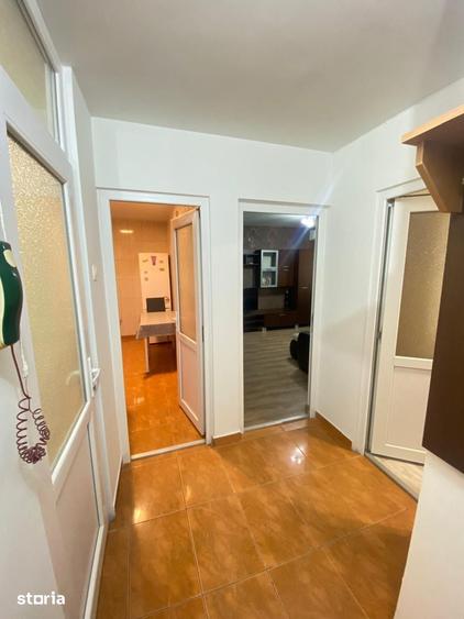 Apartament cu 2 camere decomandat în Cantemir