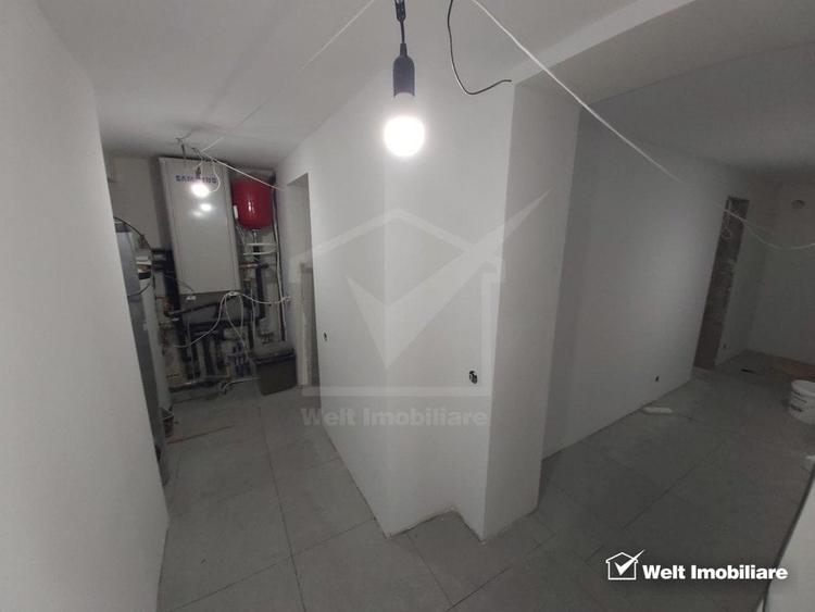 Casă individuală cu 12 camere cu Canalizare în Andrei Mureșanu