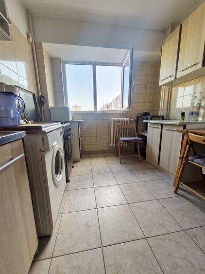 Apartament cu 2 camere semidecomandat, mobilat în Drumul Taberei