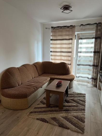 Apartament cu 2 camere decomandat în Exterior Vest