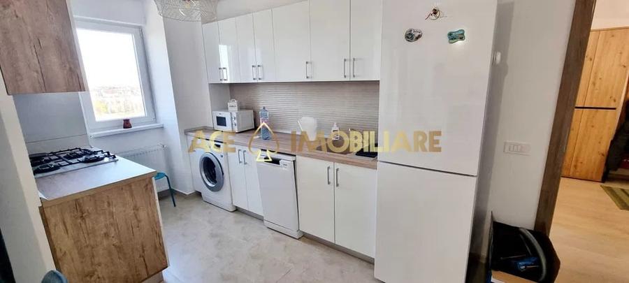Apartament cu 2 camere semidecomandat, mobilat în Păcii