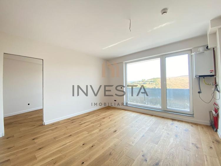 Apartament cu 3 camere semidecomandat în Someșeni