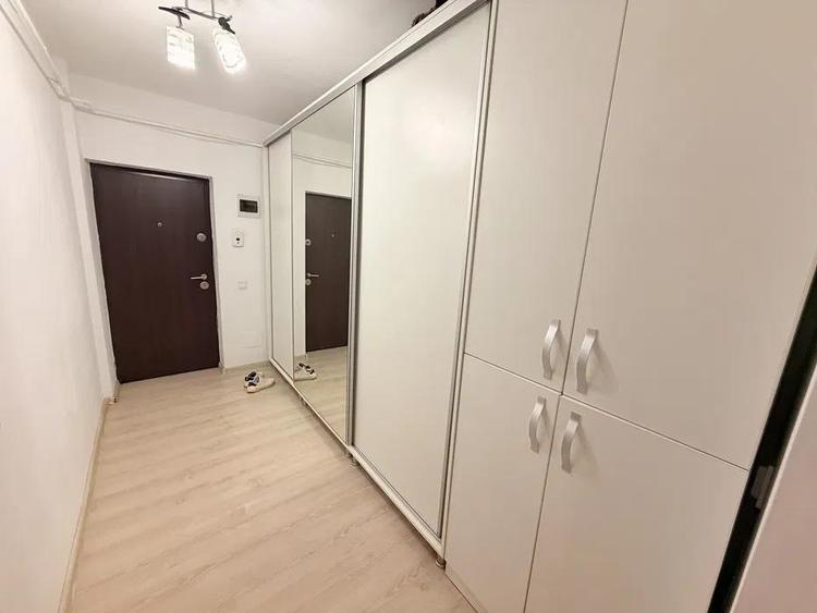 Apartament cu 3 camere decomandat în Valea Lupului