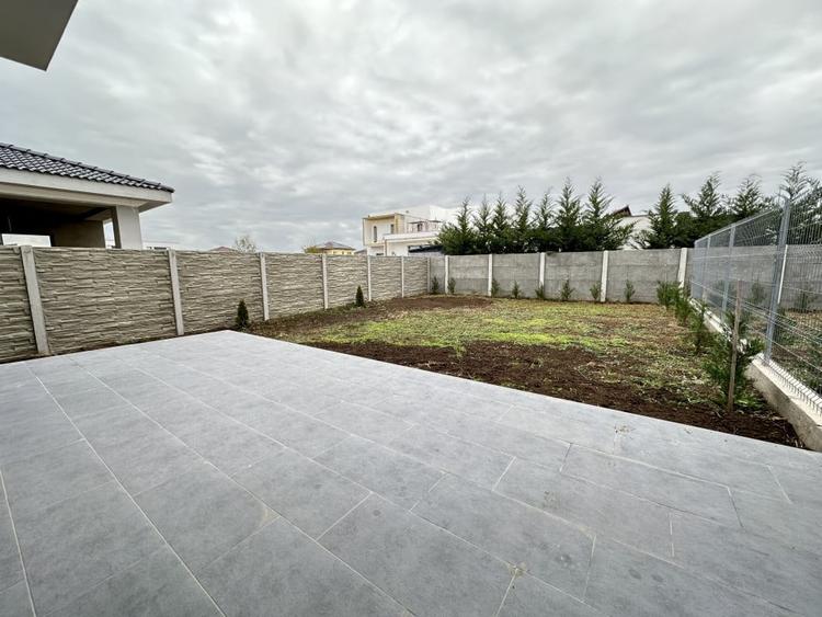 Duplex cu 4 camere cu Canalizare în Dumbrăvița