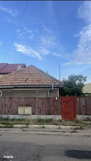 Teren de 437 mp, în 23 August