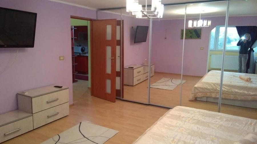 Apartament cu 3 camere decomandat în Gară