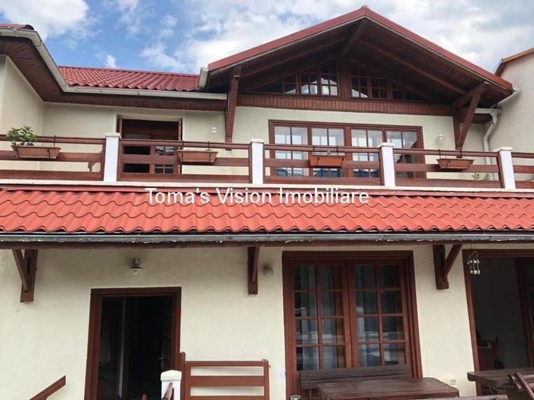 Casă individuală cu 10 camere cu Canalizare în Zamora