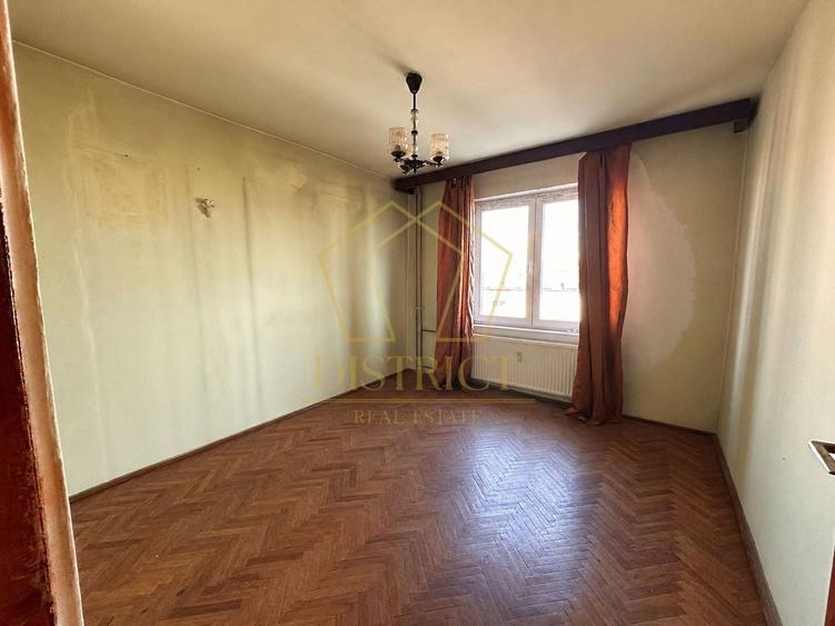 Apartament cu 3 camere decomandat în Olimpia-Stadion