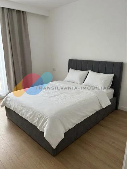 Apartament cu 3 camere decomandat în Sânnicoară