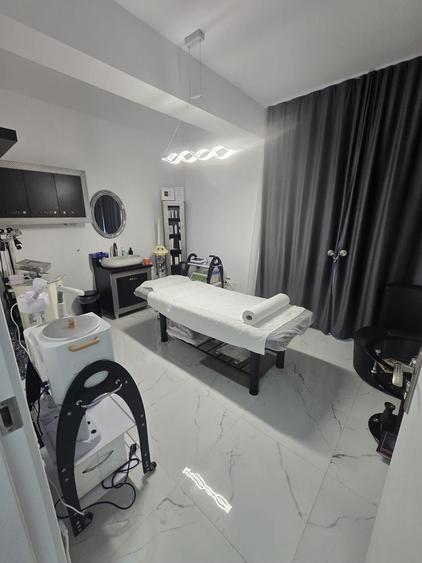 Apartament cu 3 camere decomandat în Sebastian