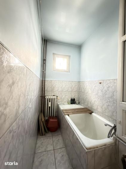 Apartament cu 3 camere nedecomandat în Circumvalațiunii