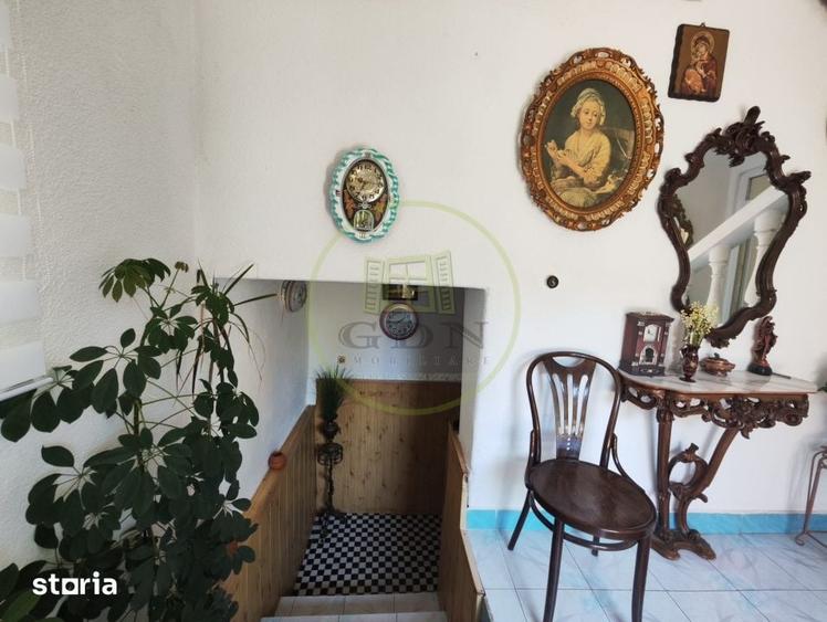 Casă cu 5 camere cu Teren 1296 Mp în Bucovăț