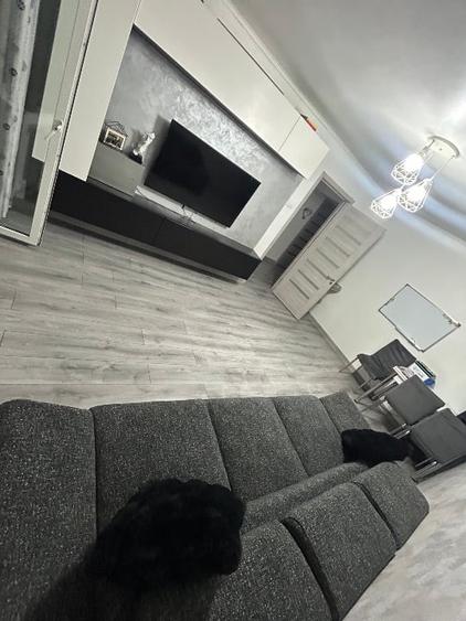 Apartament cu 3 camere decomandat, mobilat în Km 4-5