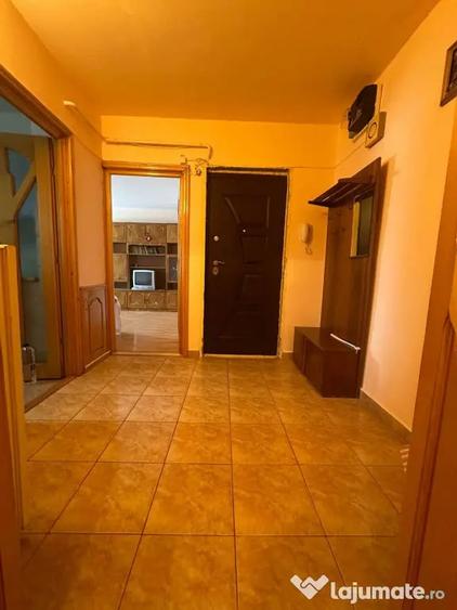 Apartament cu 2 camere decomandat în Radu Negru