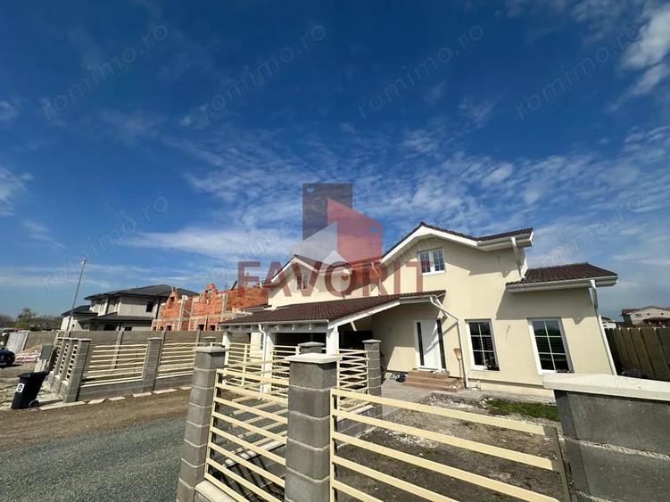 Casă cu 4 camere cu Teren 250 Mp în Sânandrei