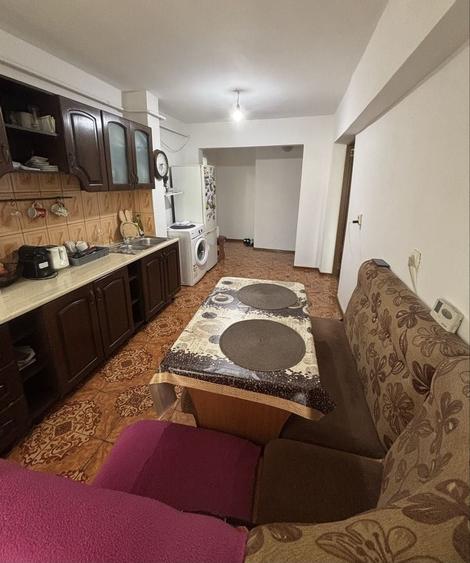 Apartament cu 2 camere nedecomandat în Central