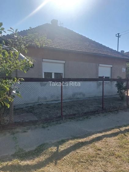 Vand casa la Piscolt